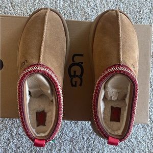 Brand New, Tazz Chestnut Platform UGG Slippers, Women’s Size 9